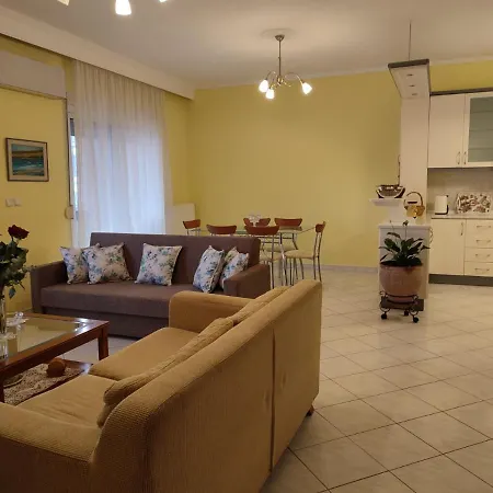 Blue Dolphins Apartment *