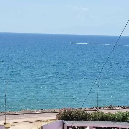 Blue Dolphins Apartment